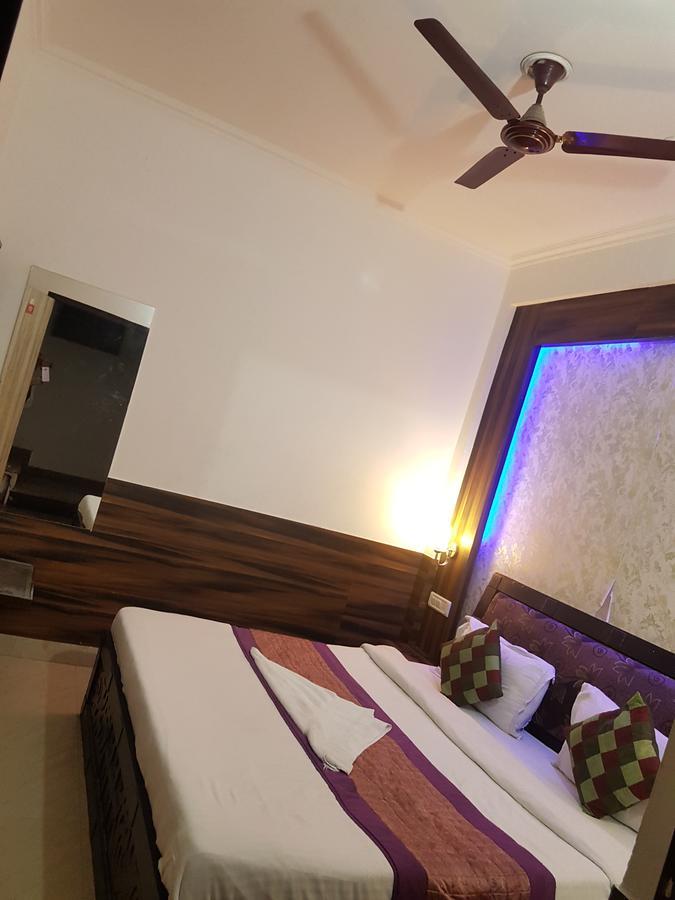 Hotel Perfect Palace New Delhi Exterior foto