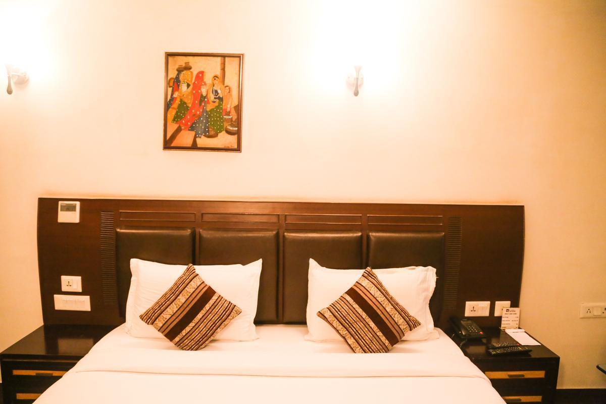 Hotel Perfect Palace New Delhi Exterior foto